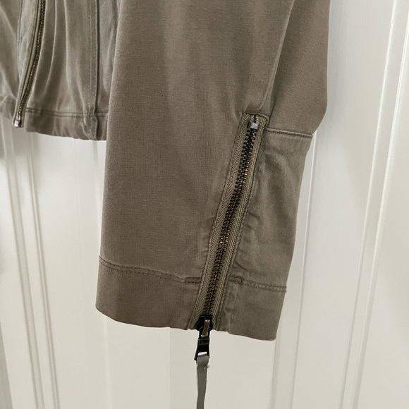 Olive jacket - Picture 3 of 6